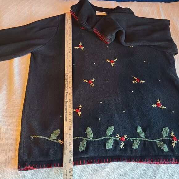 Basic Editions Cowl Neck Embroidered Holly Beads Sweater XL Holiday Festive VTG - Picture 8 of 10